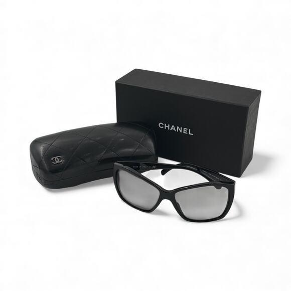 CCS102: Chanel 5203 sunglasses in black - Picture 1 of 4